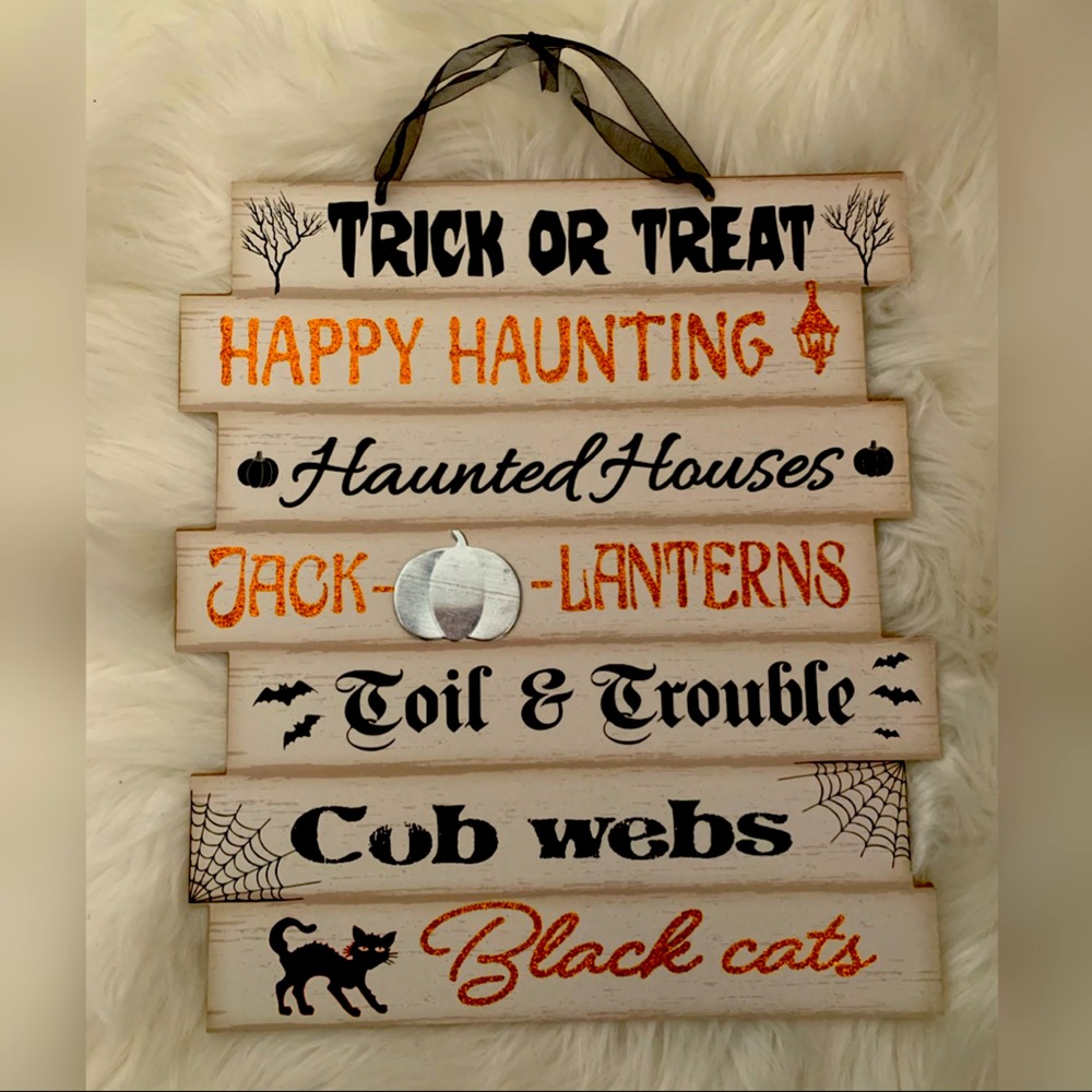 NEW Halloween trick or treat sign